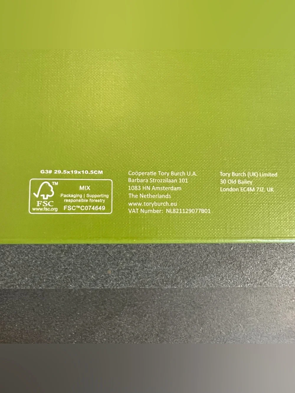 Tory Burch Signature Green Shoebox & Matching Dust Bag Set